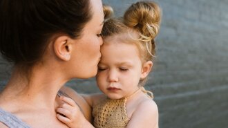 Як впоратися зі стресом, якщо твоя дитина тяжко хворіє: відповідь молодої мами