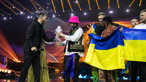 Kalush Orchestra получил новый кубок Евровидения-2022: даже Притула такого не ожидал