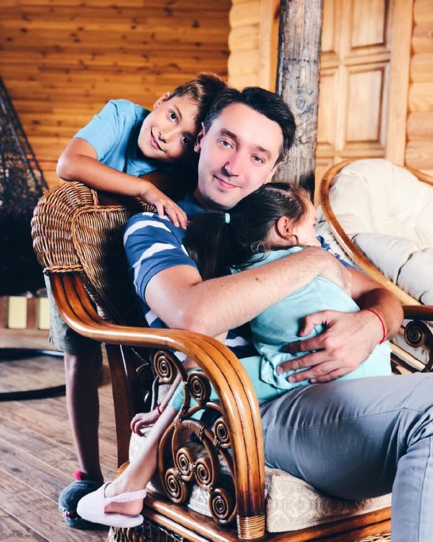 Михайло Присяжнюк з дітьми