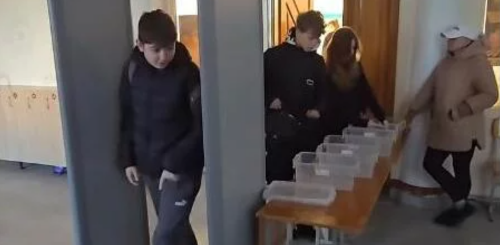 Школярі, кадри з відео