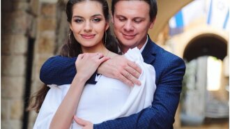Милая скромная девочка: жена Комарова показала, как выглядела за 5 лет до свадьбы с путешественником (фото)