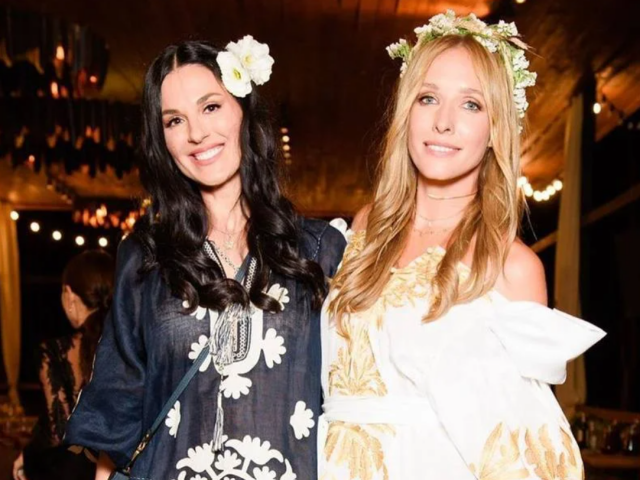 Маша Ефросинина и Катя Осадчая