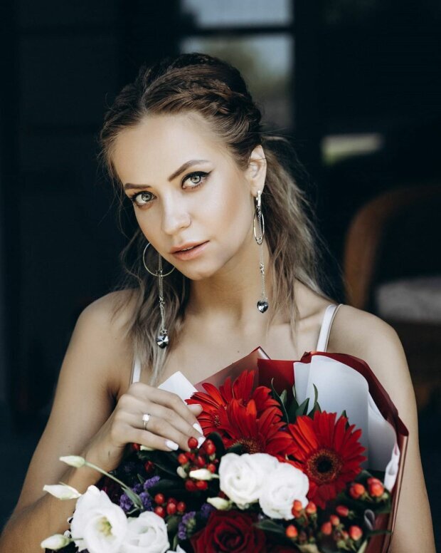 Невестка Оксаны Марченко сняла обручальное кольцо