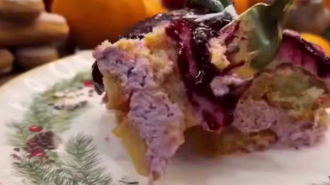 Тірамісу з брусниці та з мандаринами, кадр з відео