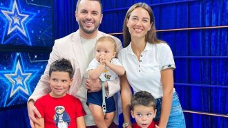 Жена Григория Решетника восхитила редким семейным кадром: "Мама трех сыновей"