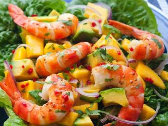 8c0d4024096d350fd842cfc5698b5352—shrimp-mango-salad-prawn-and-avocado-salad