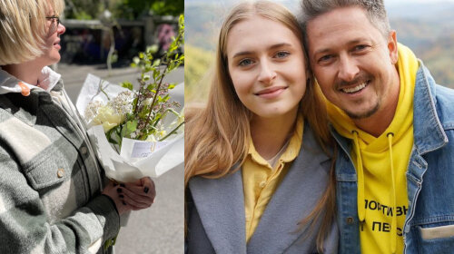 Олександр Педан радує своїх дівчат квітами - дружина і донька  в захваті