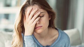 Хронический стресс: как распознать, чем опасен и что делать