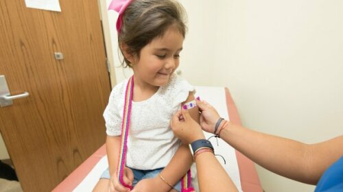 Уляна Супрун рассказала, стоит ли делать ребенку "дополнительные" прививки
