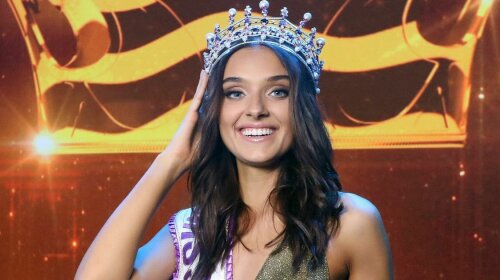 Лишенная титула "Мисс Украина-2018" Вероника Дидусенко показала сына