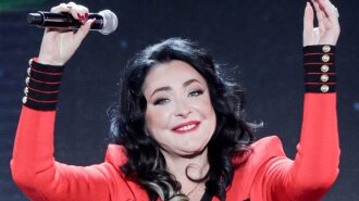 Снова как девочка-подросток: 56-летняя Лолита заставила потерять дар речи стремительным преображением — такому даже Пугачева позавидует (ВИДЕО)