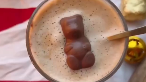 Кава з халвою, кадр з відео