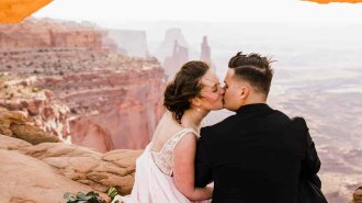 Hearnes-Elopement-Photography-Moab-Utah-Wedding-Canyonlands-National-Park-42