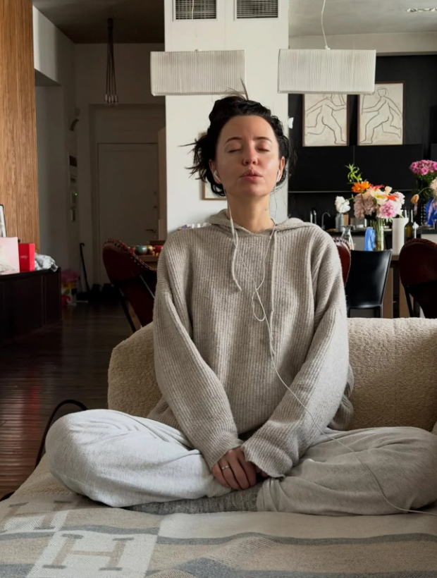 Надя Дорофєєва без макіяжу