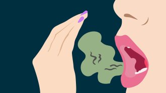 Не тільки цибуля і часник: названі несподівані продукти, які викликають неприємний запах з рота