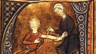 Ученые показали, как выглядел врач времен Средневековья