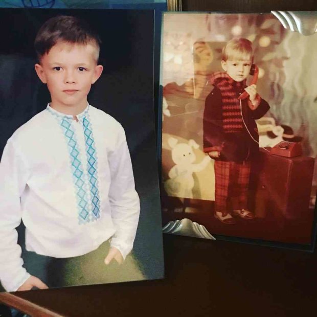 Зліва — Андрійко, праворуч — Потап в дитинстві