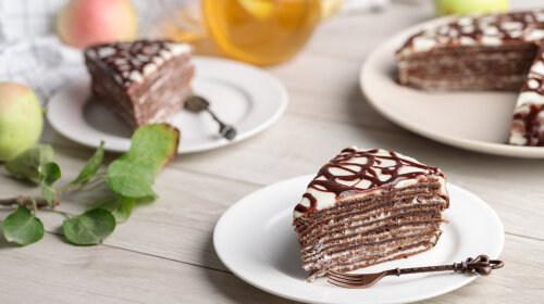 Лучшие рецепты на Масленицу 2019: блинный торт с заварным кремом