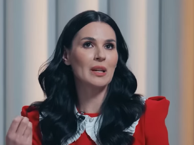 Маша Єфросиніна