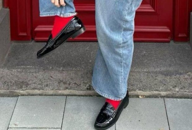 Лофери, взуття на весну, фото із соцмереж