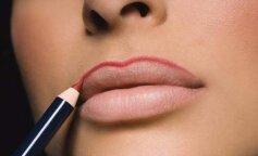 Збільшення губ за допомогою макіяжу