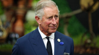 prince-charles-waiting-in-line-throne-ftr