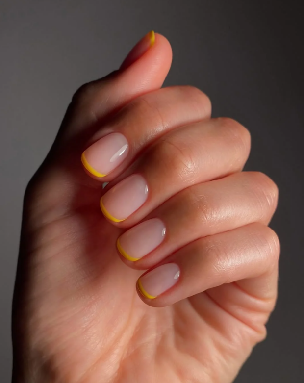 Весняний манікюр