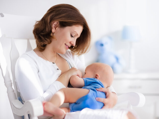 breast-feeding-3