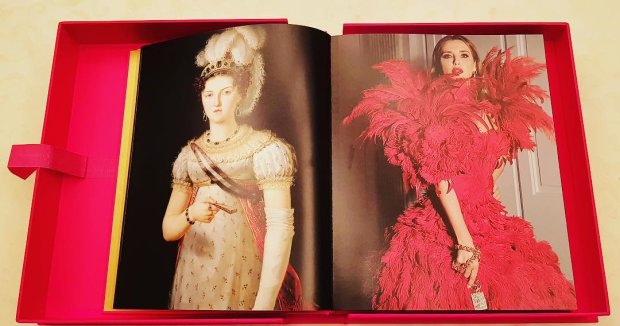 Оксана Марченко снялась для книги Dolce & Gabbana