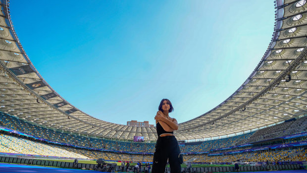 Дуа Липа на НСК Олимпийском в Киеве