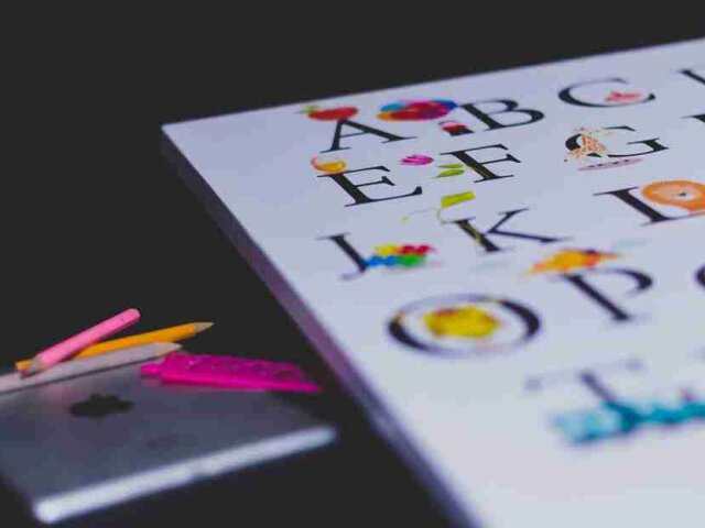 как научит ребенка красиво писать, каллиграфия детей