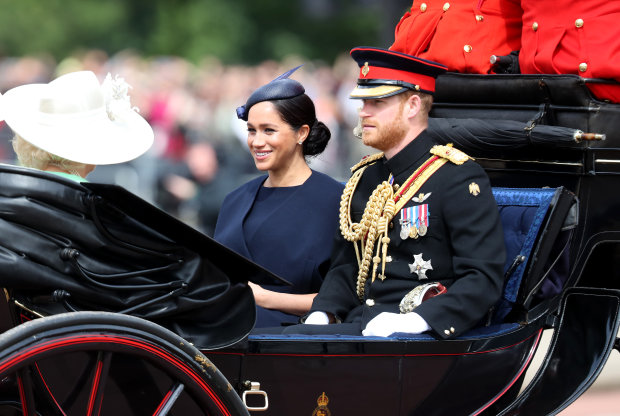 Меган Маркл і принц Гаррі на параді в Лондоні