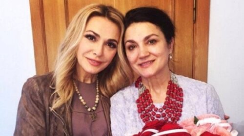 Ольга Сумська підняла архів 45-річної давності: показала фото з батьком і старшою сестрою