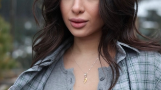 Співачка Скайлер