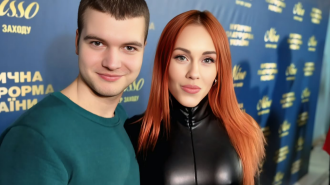 Олена Тополя з фанатом, фото з соцмереж