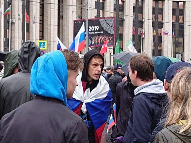 масові протести в москві, мітинг в москві, дудь, фейс, оксимирон, фото