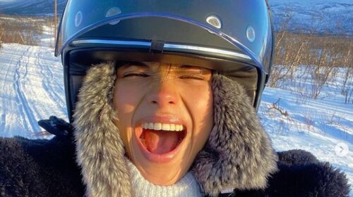 "Адреналин зашкаливает": Мишель Андраде показала, как покоряла снежные склоны на квадроцикле