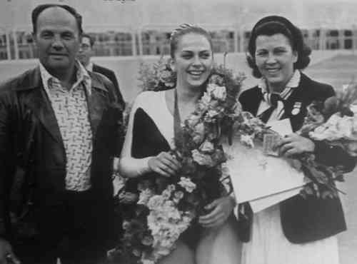 Ирина Дерюгина с родителями