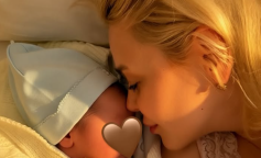 Алина Гросу с сыном, фото из соцсетей певицы