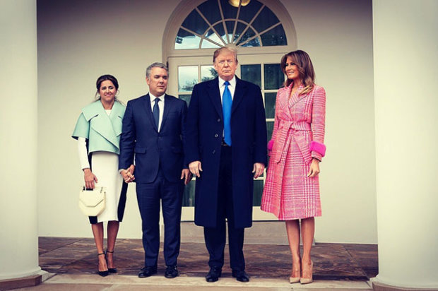 Мелания и Дональд Трамп встречают гостей в Белом доме