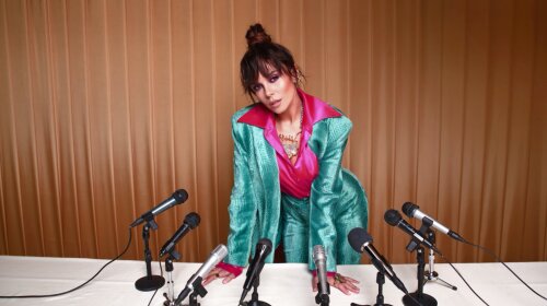 Настоящая латиноамериканка: Настя Каменских устроила жаркие пляски в честь выхода ее испаноязычного альбома "Ecléctica"