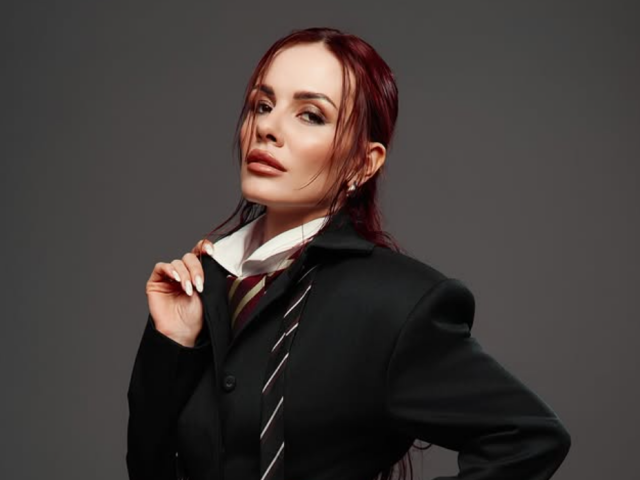 MamaRika, фото з соцмереж