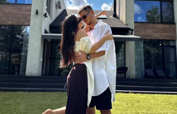 Анна Тринчер и Александр Волошин, фото из соцсетей