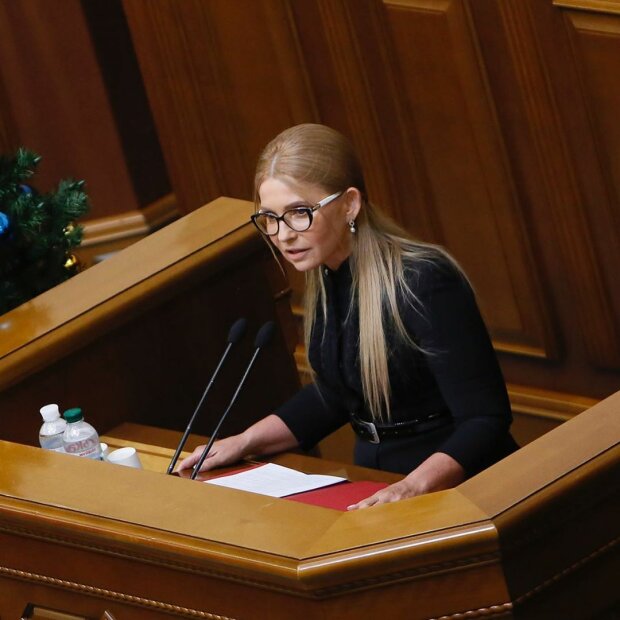 «Комсомолка» вспомнила самые яркие образы первой леди украинской политики [фото]
