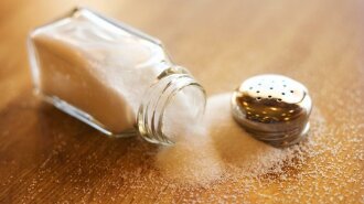 Експерти розповіли про перші ознаки переїдання солі
