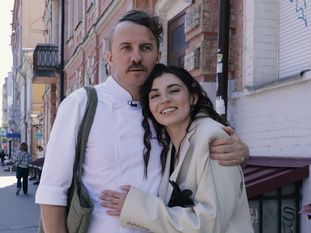 Євген Клопотенко та Оксана Кучма, кадр з відео