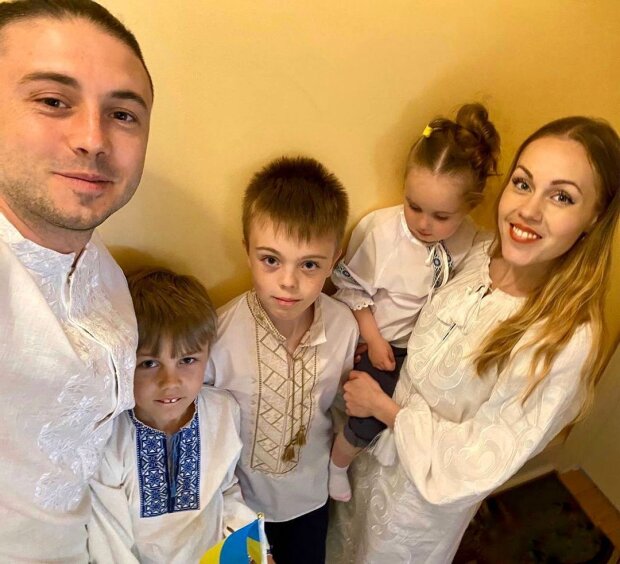 Alyosha и Тарас Тополя с детьми