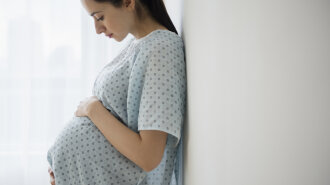 pregnant-woman-in-hospital