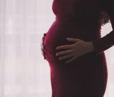 Как подготовиться к беременности после 40: ответ гинеколога