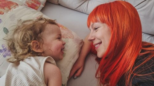 "Мамы, я вас обнимаю": певица TARABAROVA дала ТОП-5 советов для спокойного сна